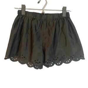 Kirra Black Scalloped Lace Trim Lightweight Casual Shorts Women Sz XS